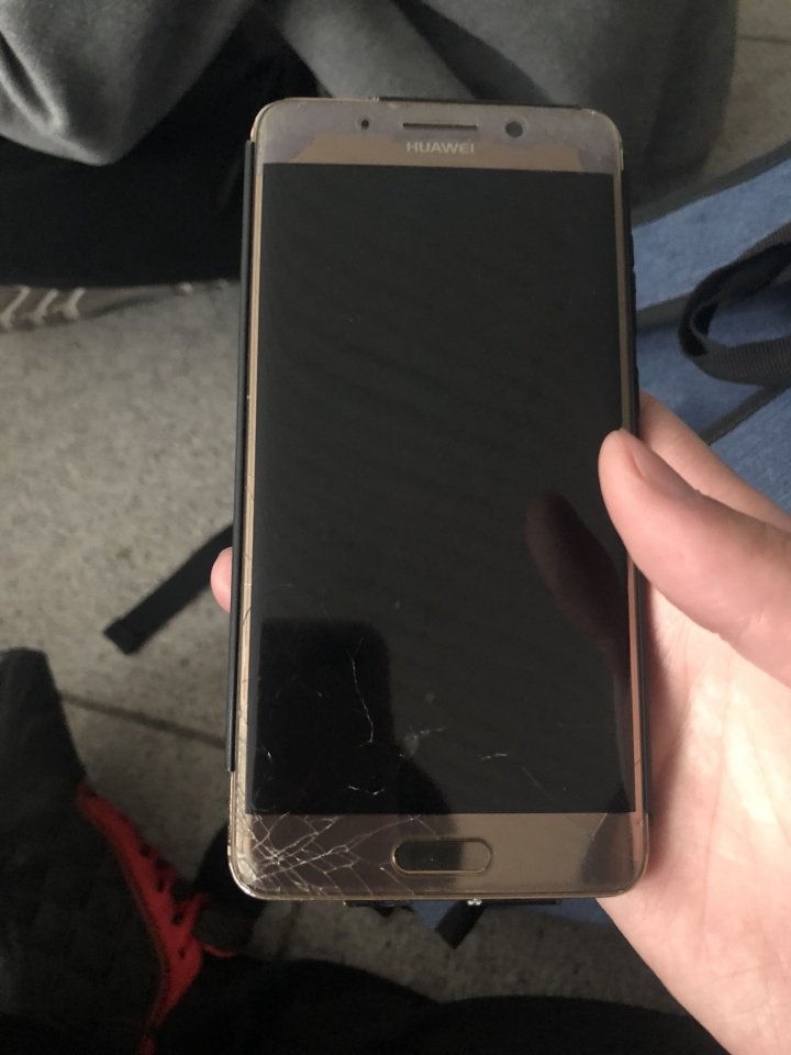 手殘mate9 pro 破碎