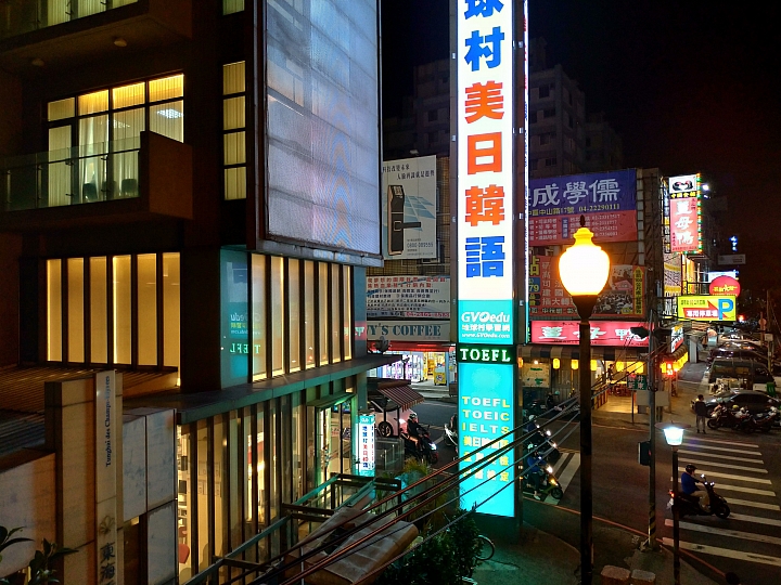 Zenfone5 ZE620KL 開箱評測 還有實拍照