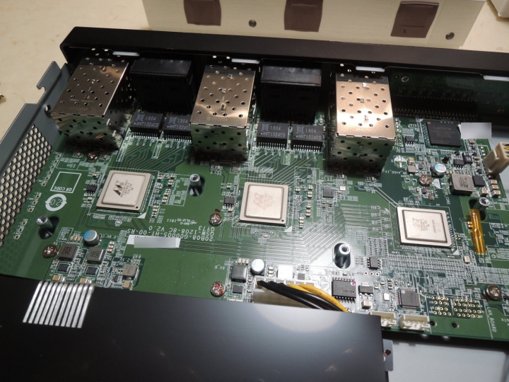 QNAP QSW-1208-8C 10GbE Switch 開箱分享