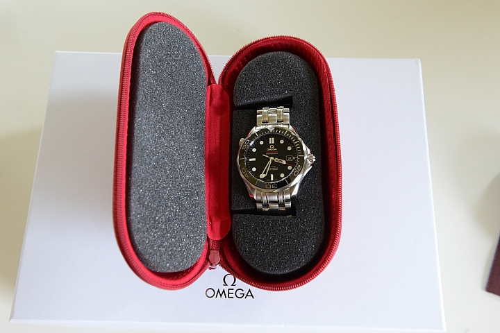 人生第一支 OMEGA 潛水300米腕錶 SEAMASTER 300M 開箱