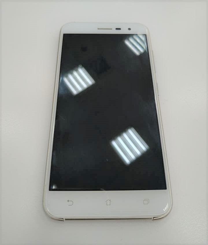 首發第一支Zenfone5螢幕破損換新