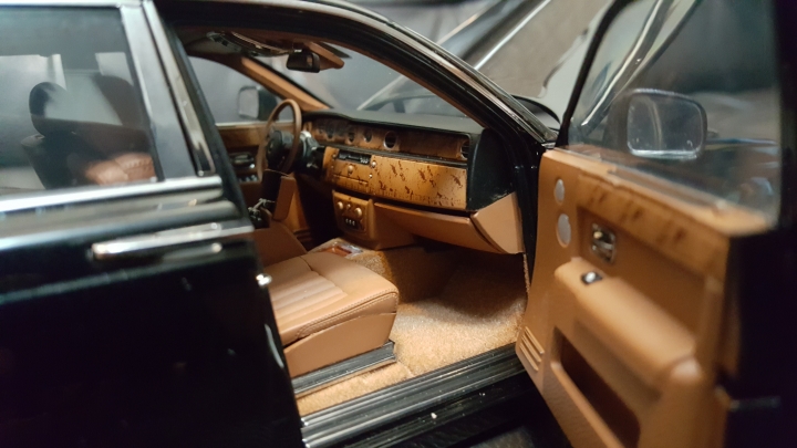 rolls royce 18/1模型車跟以前買的一輛福特古董車一起拍