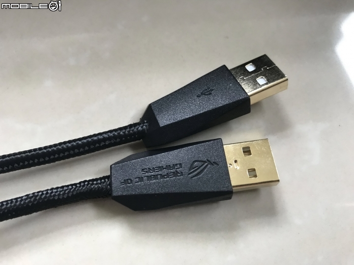簡單分享 ROG Strix Flare機械式鍵盤（茶軸）