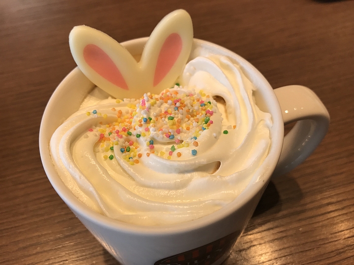 兔子耳朵超可愛！TULLY’S COFFEE的復活節限定拿鐵！