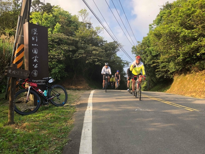 環我河山 － 五十功名塵與土，一百里路雲和月