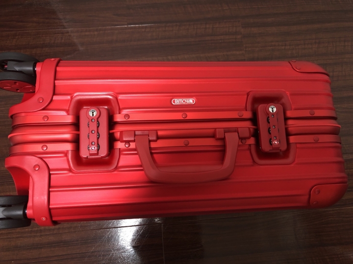Supreme®/RIMOWA Topas Multiwheel suitcases