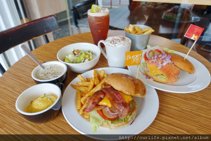 SOGO商圈．180元吃很爽的漢堡商午@Burger Joint 7分SO華美店