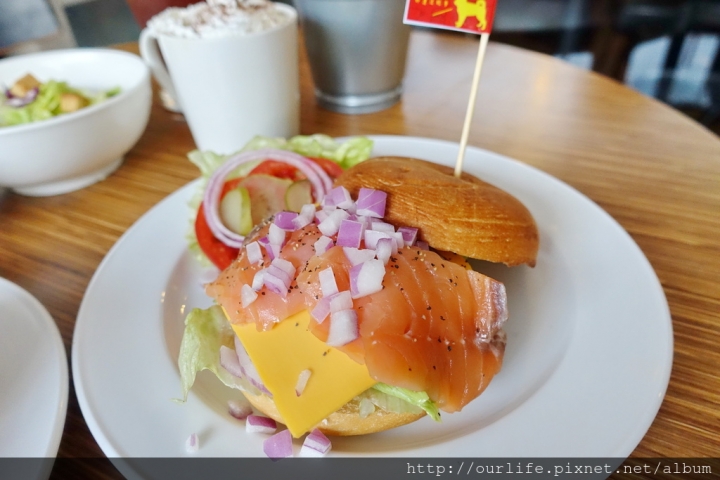 SOGO商圈．180元吃很爽的漢堡商午@Burger Joint 7分SO華美店