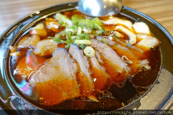 台中南屯．軟嫩Q彈膠質滿滿的豬腳飯滷肉飯@楊大船滷肉飯