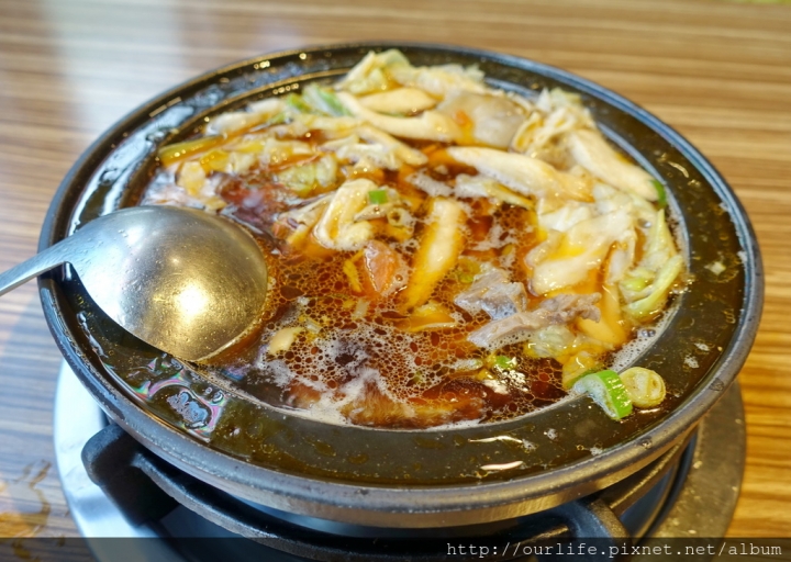 台中南屯．軟嫩Q彈膠質滿滿的豬腳飯滷肉飯@楊大船滷肉飯