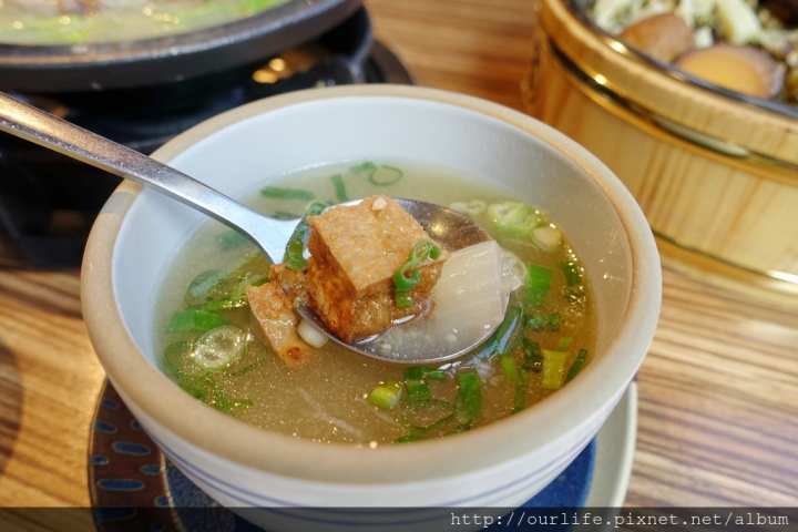 台中南屯．軟嫩Q彈膠質滿滿的豬腳飯滷肉飯@楊大船滷肉飯