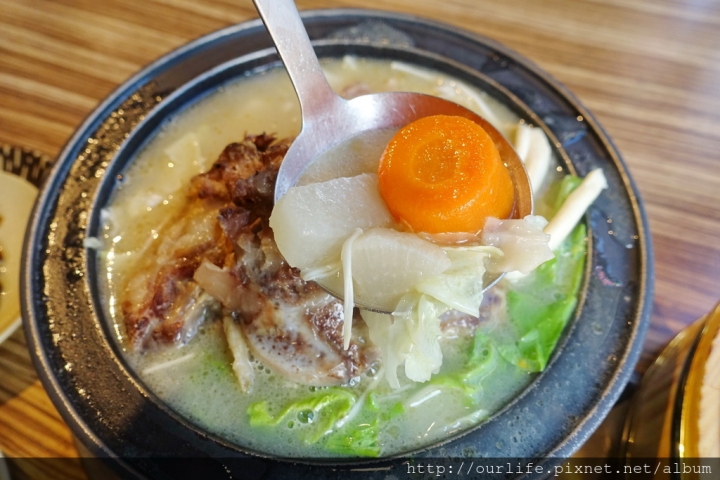台中南屯．軟嫩Q彈膠質滿滿的豬腳飯滷肉飯@楊大船滷肉飯