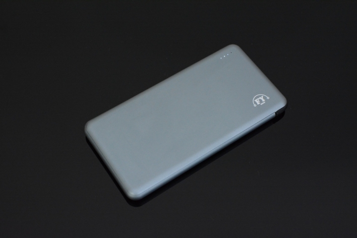 [手機週邊]風雅小舖FYShop C708 全金屬超薄行動電源 自帶線快充行動電源 5V/2.1A輸出