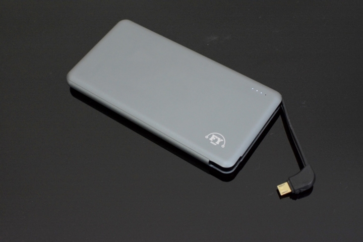 [手機週邊]風雅小舖FYShop C708 全金屬超薄行動電源 自帶線快充行動電源 5V/2.1A輸出