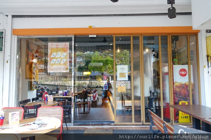 SOGO商圈．180元吃很爽的漢堡商午@Burger Joint 7分SO華美店