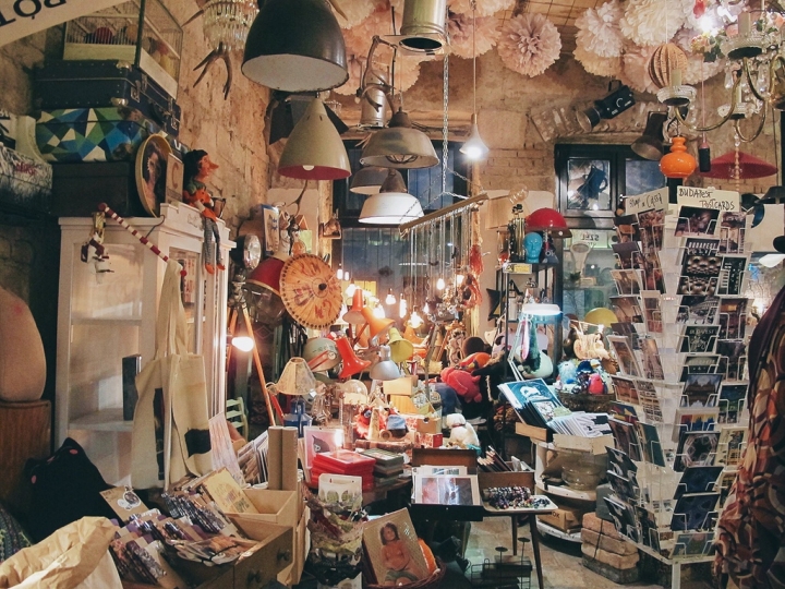 【Hungary．走跳】迷走布達佩斯潮味廢墟酒吧的微醺秘境Szimpla Kert Ruin Bar