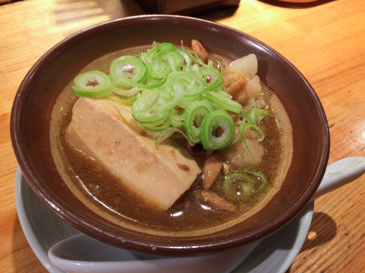 【美食。食記】東京 池袋 那些與好友相聚的居酒屋(1) 天狗 酒場 テング酒場 池袋西口店 串燒 啤酒 推薦