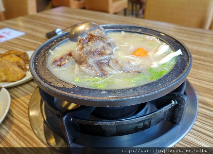 台中南屯．軟嫩Q彈膠質滿滿的豬腳飯滷肉飯@楊大船滷肉飯