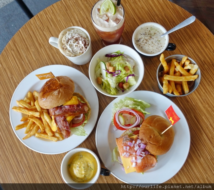 SOGO商圈．180元吃很爽的漢堡商午@Burger Joint 7分SO華美店