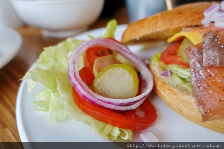 SOGO商圈．180元吃很爽的漢堡商午@Burger Joint 7分SO華美店