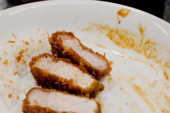 【食記。美食】東京 汐留 可能是日本第一名的咖哩豬排飯 とんかつ 檍 大門店 豬排飯 推薦