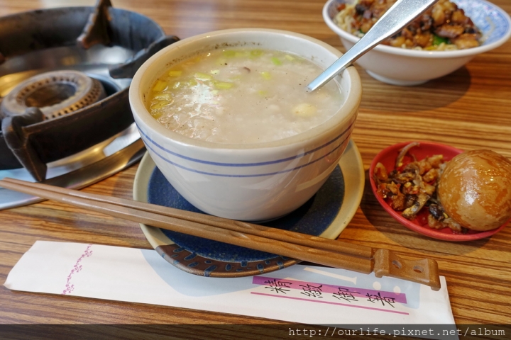台中南屯．軟嫩Q彈膠質滿滿的豬腳飯滷肉飯@楊大船滷肉飯