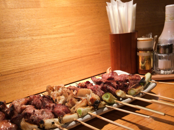 【美食。食記】東京 池袋 那些與好友相聚的居酒屋(1) 天狗 酒場 テング酒場 池袋西口店 串燒 啤酒 推薦