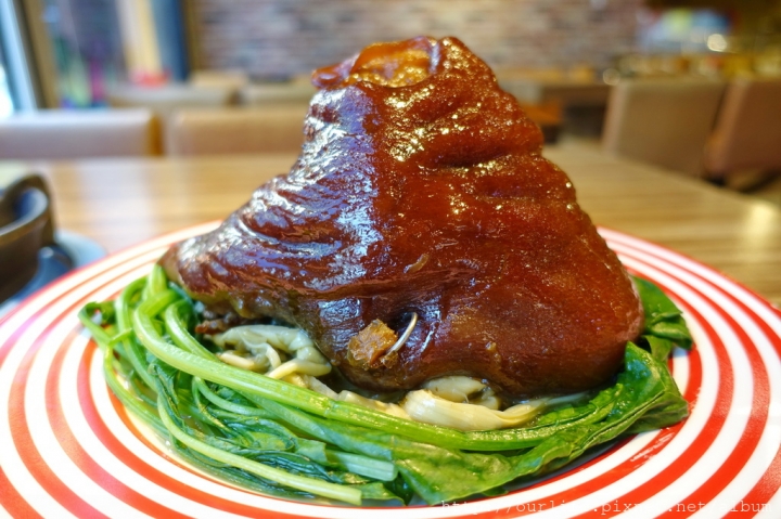 台中南屯．軟嫩Q彈膠質滿滿的豬腳飯滷肉飯@楊大船滷肉飯