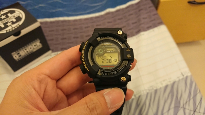 開箱 35週年 ORIGIN GOLD 二代蛙人