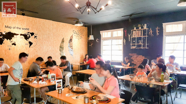 【台南新營】來自逢甲巷弄平價排餐｜戰斧牛排好霸氣｜雙倍主餐好滿足｜波霸奶茶喝到飽｜免費加飯加麵~~19號倉庫鐵板牛排新營店
