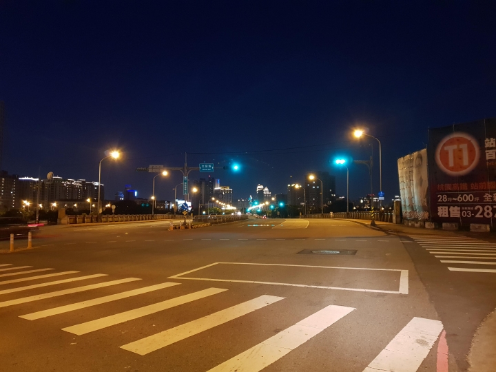 S9+ 主打夜拍功能 滿滿的繁星光點怎麼改善...