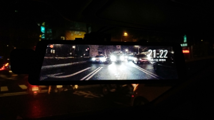 [微開箱] 捷渡D820 雙鏡頭全景流媒體(電子後視鏡)