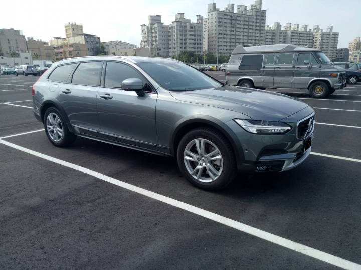 V90 CC簡單開箱