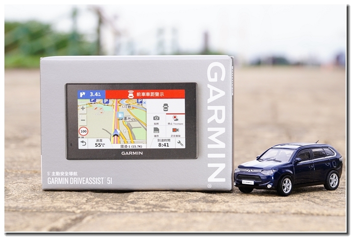 導航、安全、駕駛記錄通通掌握，都在Garmin DriveAssist 51