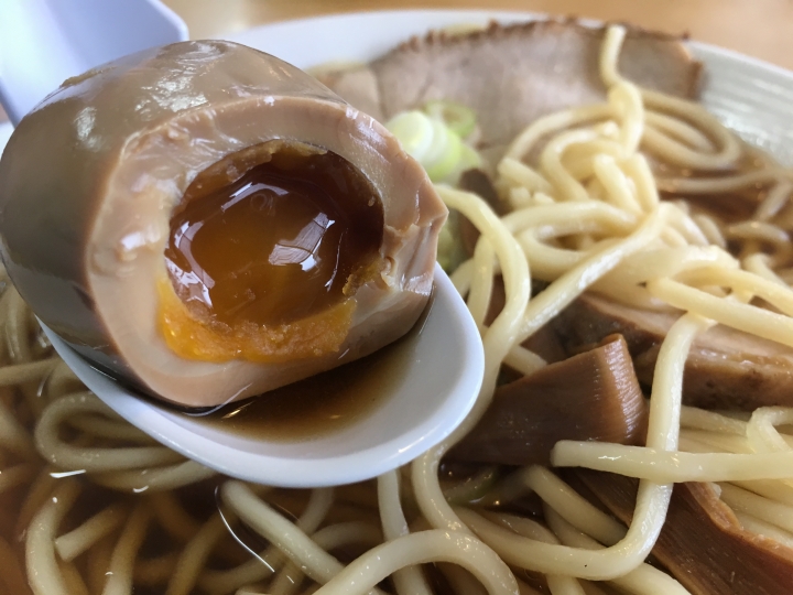[食記] 中華蕎麥Hirako屋(ひらこ屋)，日本青森平價美味的煮干拉麵！
