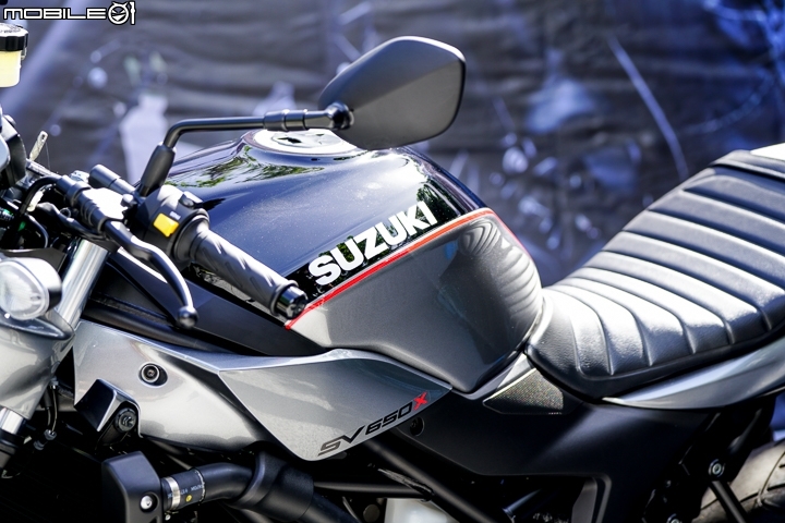 [採訪]V缸復古運動風再起 SUZUKI SV650X ABS 在台上市及 2018 SV650 降價！