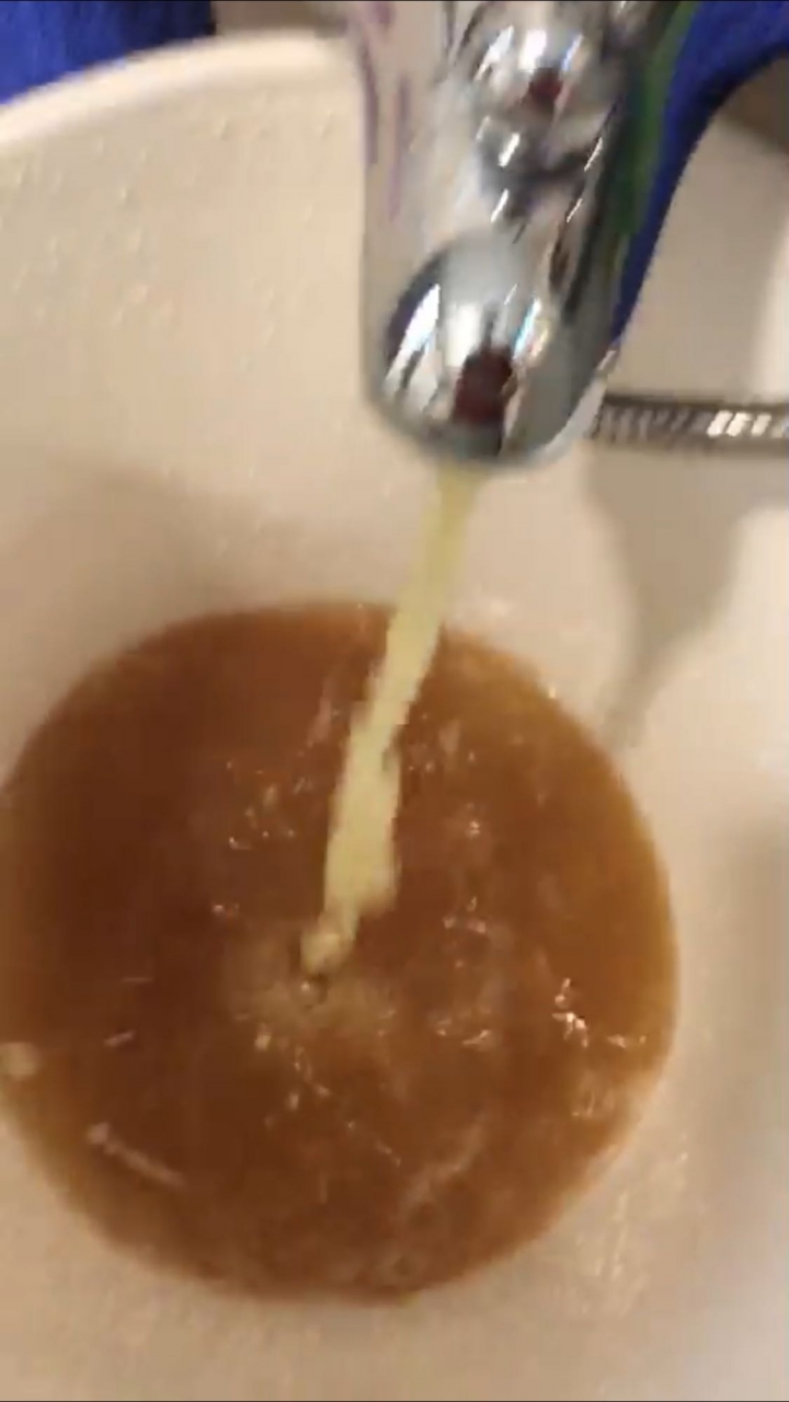 開箱文～我家今天幫水管洗澡