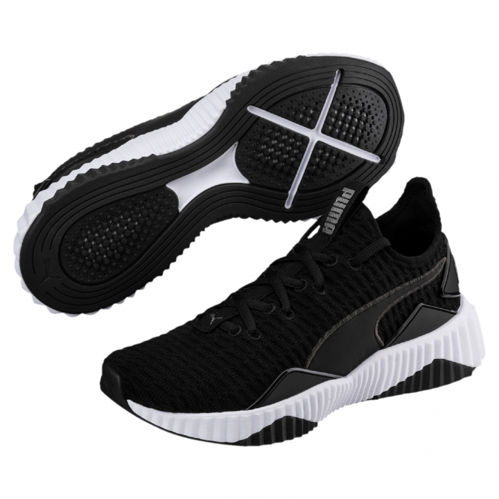 跟著Selena Gomez穿上新一代女力鞋款  PUMA DEFY月底即將開售