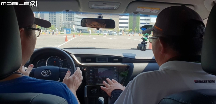 【為了行車安全而轉動】普利司通DriveGuard 失壓續跑胎體驗心得分享