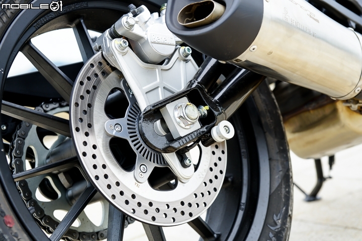 輕巧幼獅掠奪目光 Benelli Leoncino 500 ABS試駕