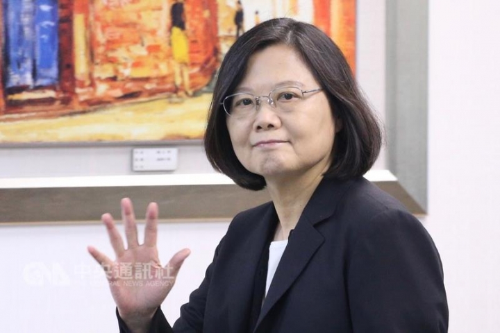 吳音寧跟蔡英文到底是什麼關係?