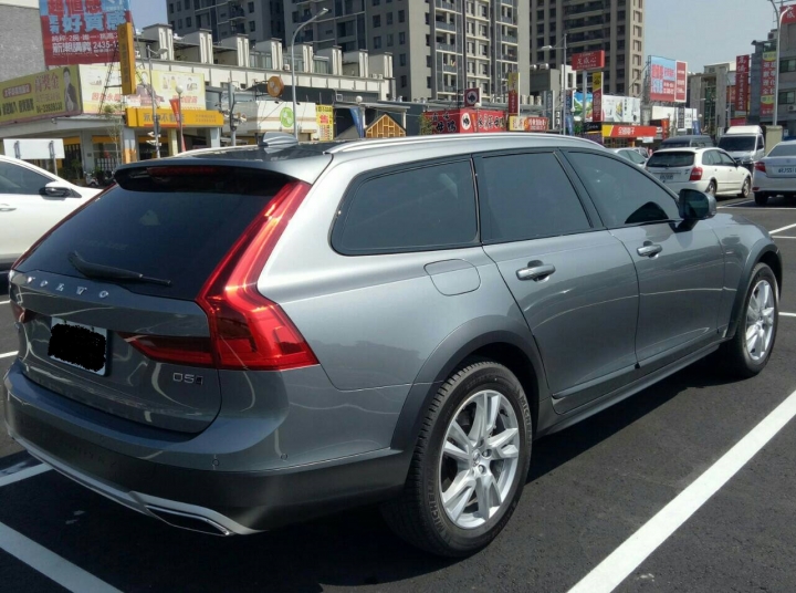 V90 CC簡單開箱