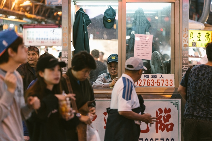 A7R2+Batis135mm 台北漫步