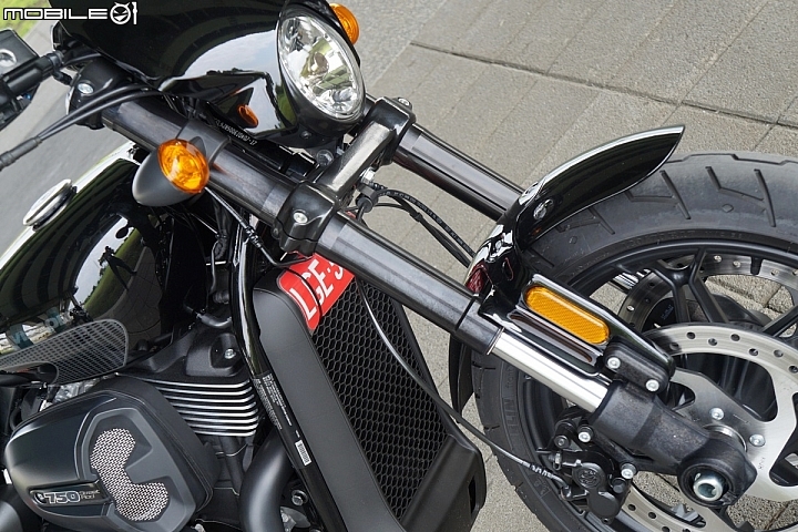 Harley-Davidson Street Rod 帥勁有型 樂趣隨行
