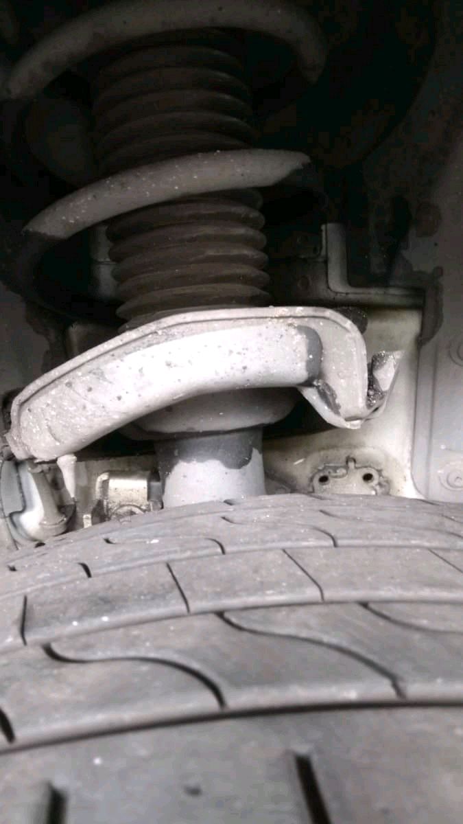 勇氣開箱 來自對岸的減震器 Focus mk3 2.0 汽油