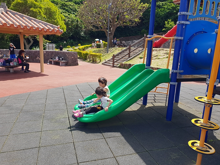 帶著Galaxy S9+ 旅遊及大量拍攝的體驗心得，文長，內含豐富多樣的照片(逆光、低光源、等等)、超慢動作及4K錄影影片