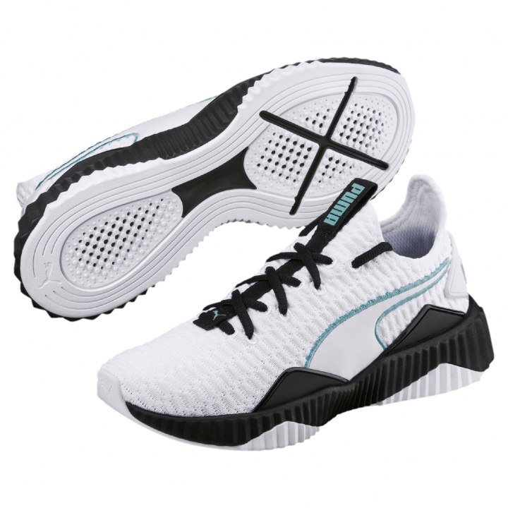 跟著Selena Gomez穿上新一代女力鞋款  PUMA DEFY月底即將開售