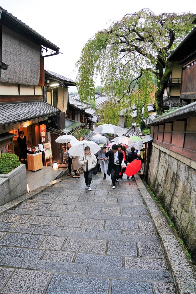 【日本京都 | 景點】漫步經典古都一日遊▹伏見稻荷大社 | 清水寺 | 地主神社 | 二三年坂 | 高台寺
