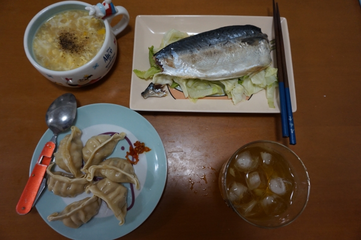 Panasonic BS1400 免油煎魚 煎餃分享