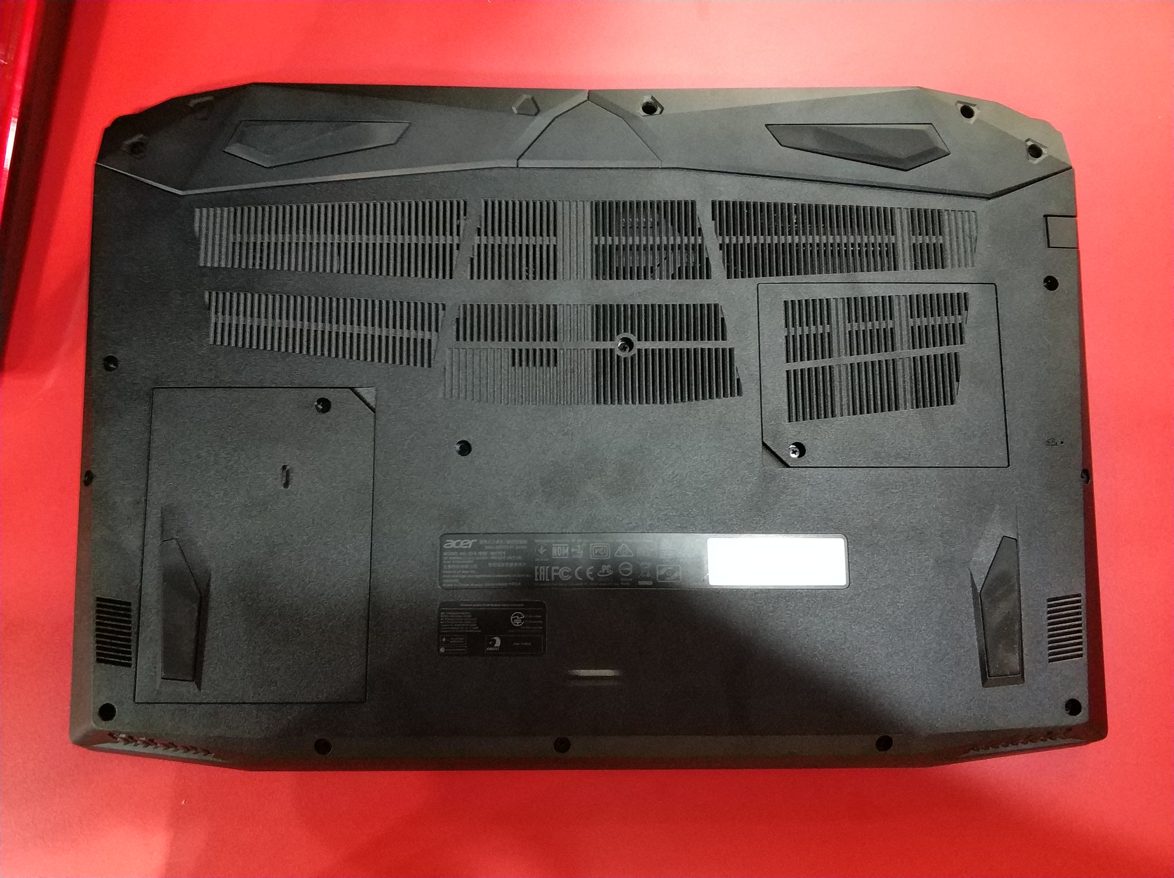 【小宅開箱】【閒聊】ACER AN515-51-54EL 薩諾斯版 復仇者聯盟登上筆電侵略地球了